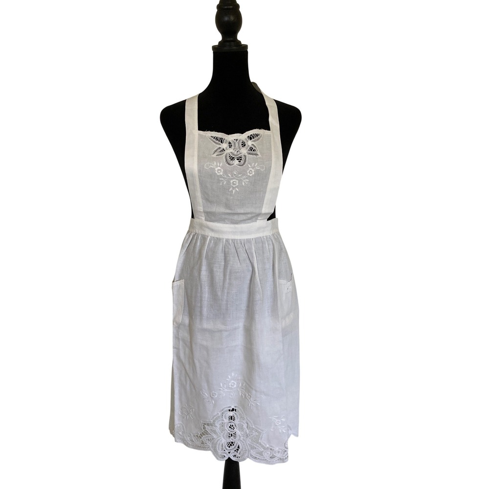 Vintage White Linen Bib Apron Floral Embroidery Lace Trim Pinafore Pockets
